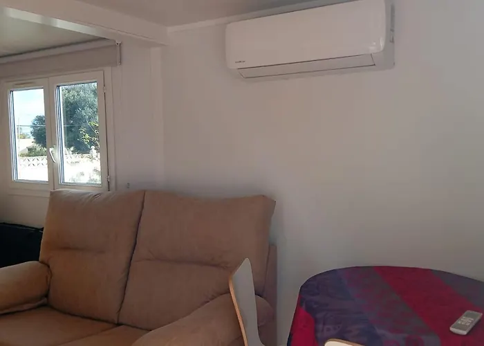 Pensión Casa Raíces Del Montgo 3*