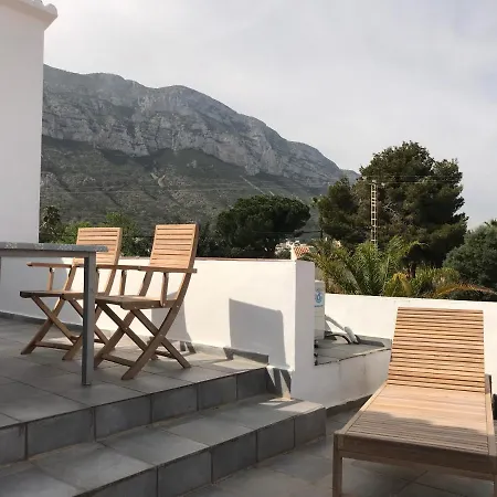 Guest house Casa Raices Del Montgo 3*