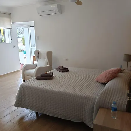 Casa Raices Del Montgo بيت ضيافة