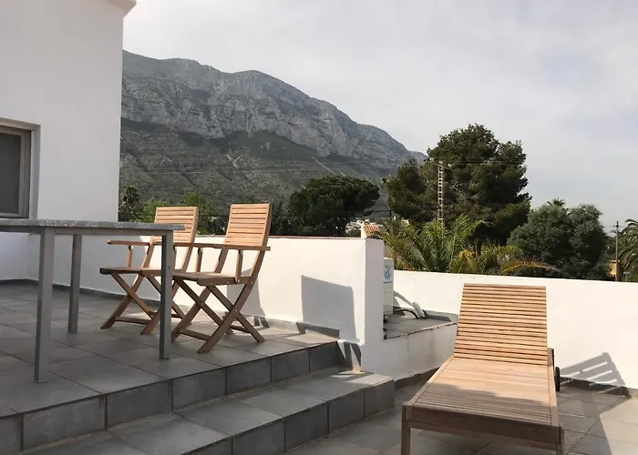 بيت ضيافة Casa Raices Del Montgo 3*