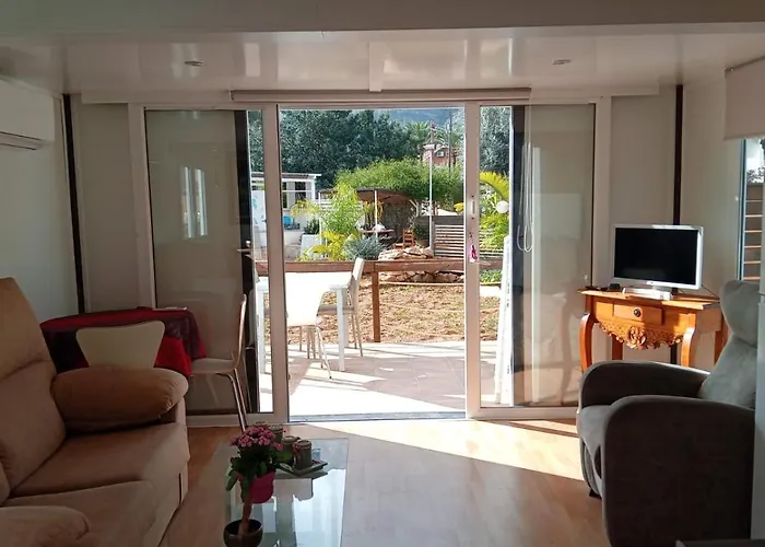 Casa Raices Del Montgo Guest house