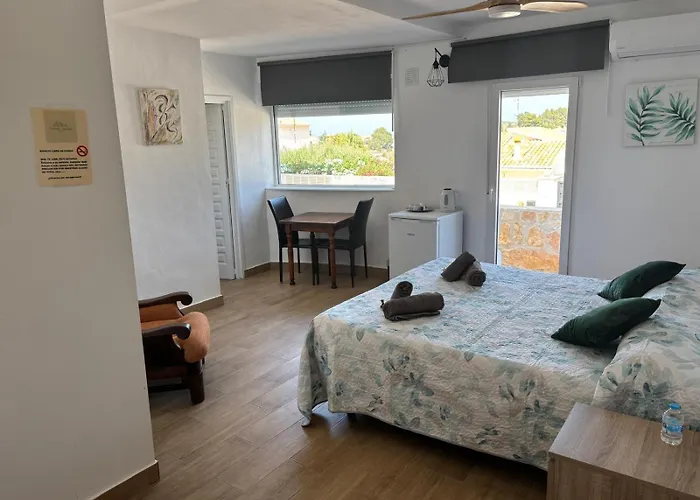 Casa Raices Del Montgo Guest house 3*